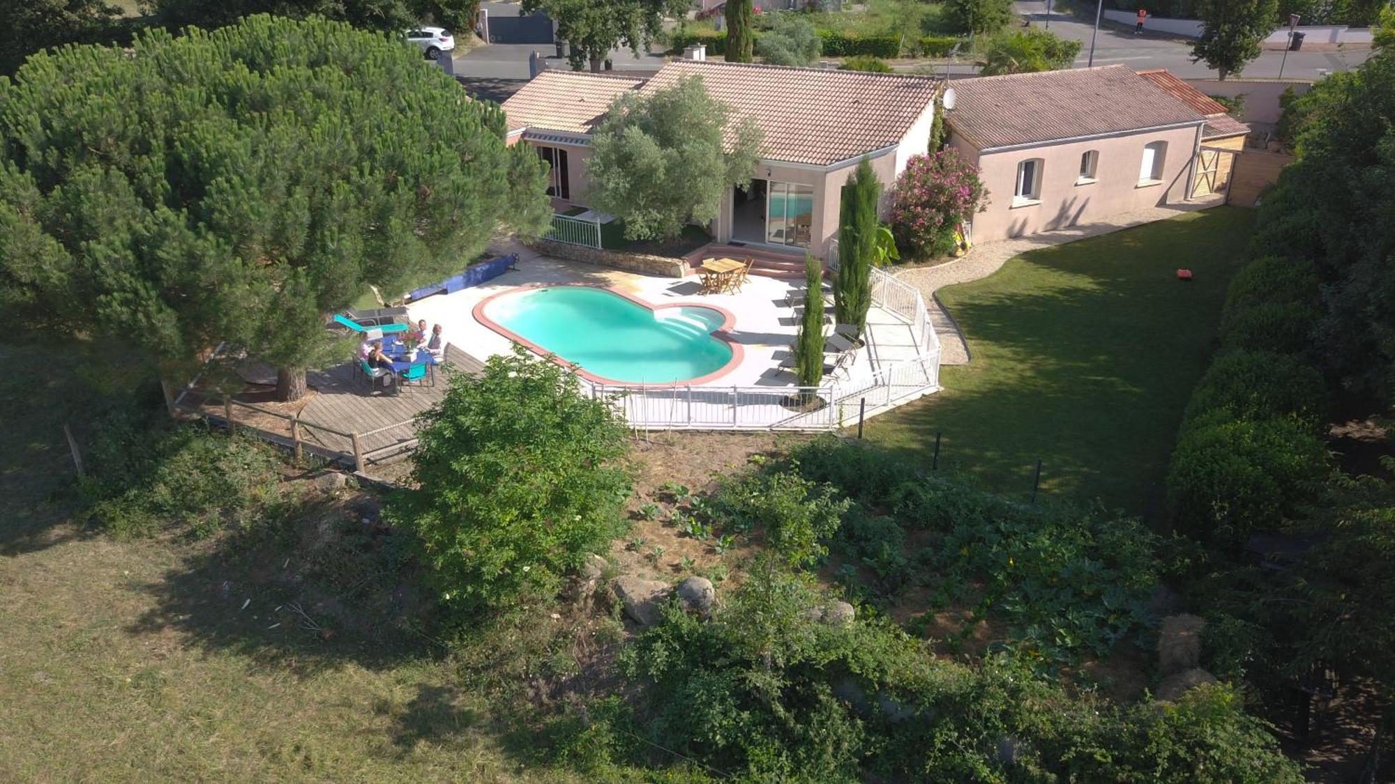 Les Gites De Bellevue Nueil-sous-les-Aubiers Екстер'єр фото
